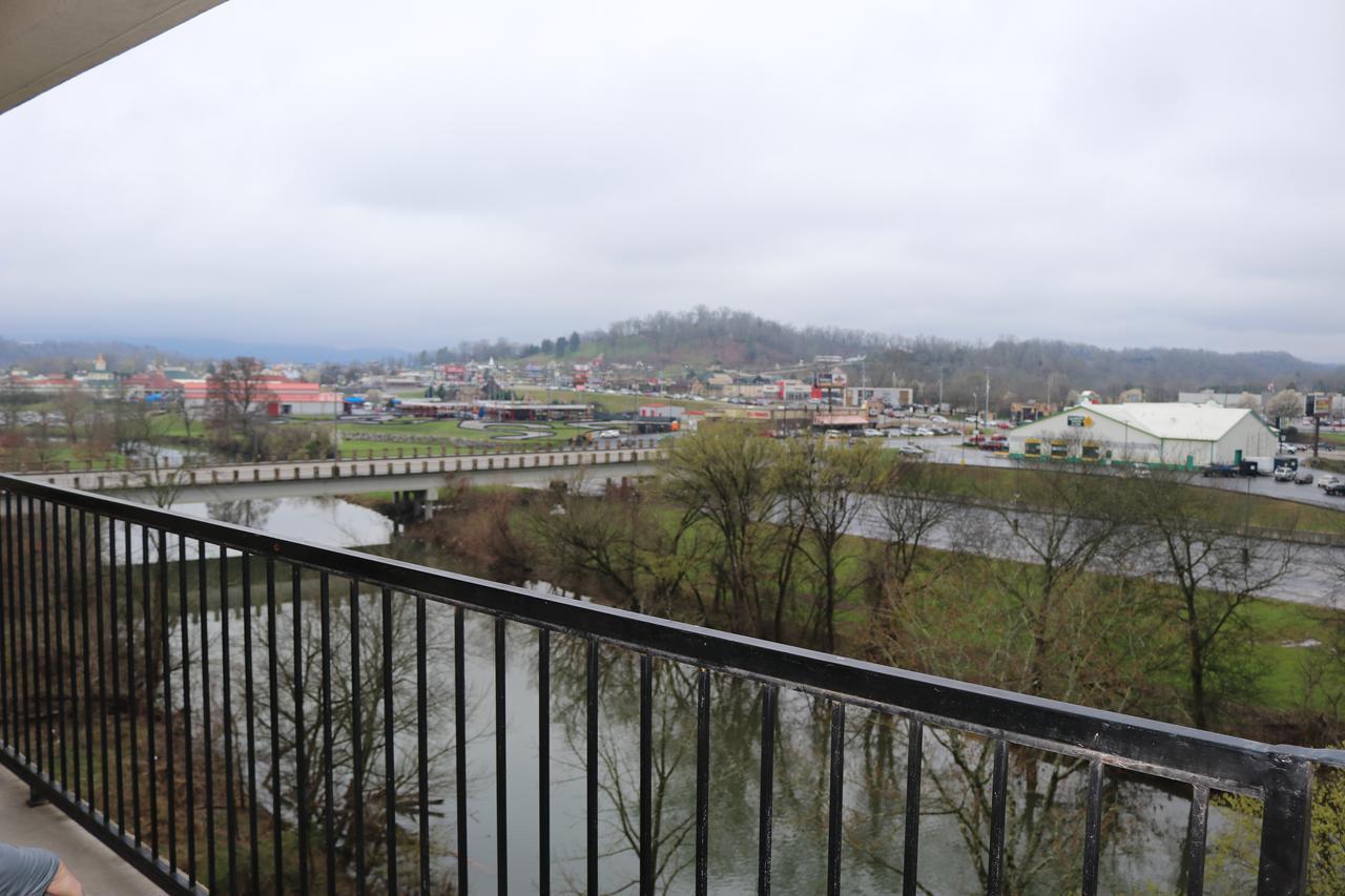 River Crossing Resort Pigeon Forge Esterno foto